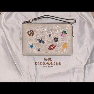 Coach Motif Wristlet Corner Zip